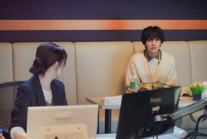 新原泰佑、新人AP役　橋本将生＆中島瑠菜共演『お姉ちゃんの翠くん』に友情出演 画像