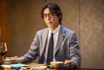 「夏目劇場」「声出して笑った」高橋一生“夏目”の「だよな～～」に視聴者大爆笑「ポリティカルパン」3話 画像