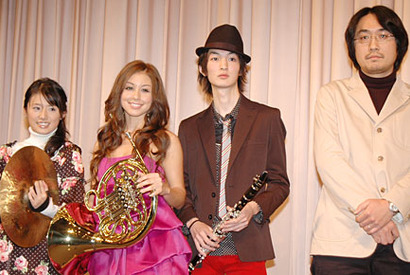 安良城紅がエッチな暴走キャラを気合で熱演！　『ブラブラバンバン』完成披露 画像