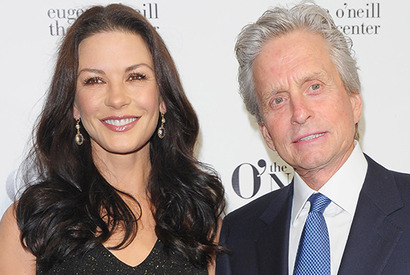 キャサリン・ゼタ＝ジョーンズ、GG賞でマイケル・ダグラスに同伴せず 画像