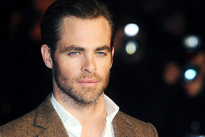 クリス・パイン、人気アルマーニ・コードの新たなイメージキャラクターに 画像