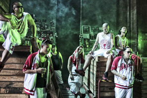 【特別映像】練マザファッカーが鈴木亮平に「メ～ン！」 『TOKYO TRIBE』でマナーラップ 画像