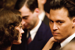 “最もセクシー”で“社会の敵No.1”のジョニー・デップの緊急来日が決定！ 画像