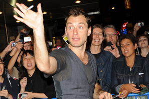 ジュード・ロウに4人目の子供、女児が誕生 画像