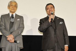 ハマちゃん＆スーさん、前代未聞のカーテンコールと投げキッスでお別れ 画像