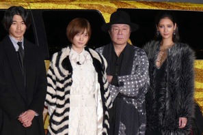 生田斗真、香港から来た女性ファンを熱烈ハグ！ 画像