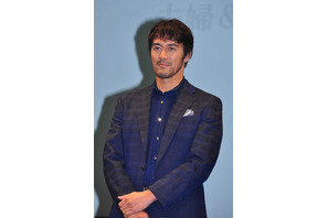 阿部寛、「愛してる」と口に出すのは「恥ずかしい」と大テレ！ 画像