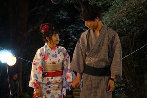 坂口健太郎、miwaとの手つなぎ浴衣デート画像入手！「ドキドキして」 画像