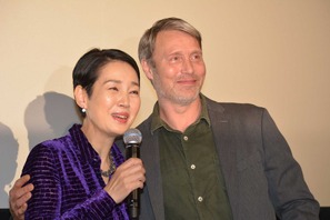 生マッツ・ミケルセンを前に、樋口可南子が大興奮「隣にいるなんて信じられない！」 画像