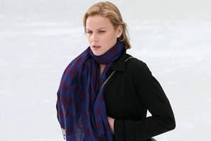 アビー・コーニッシュに破局後初のロマンス。お相手はジョシュ・ハートネット？ 画像