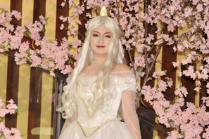 “白の女王”深田恭子、結婚願望（？）を明かすも交際については無言 画像