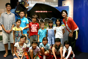 『ヒックとドラゴン』親子試写で学生たちが奮闘！　英語を絡めたイベントで大盛況 画像