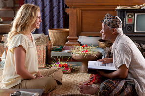 梨花、初の映画コラボでネックレスをデザイン　コンセプトは“全部楽しみたい！” 画像