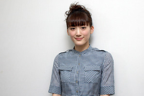 綾瀬はるかインタビュー　“末っ子気質”で過酷なデス・ゲームを生き残る？ 画像