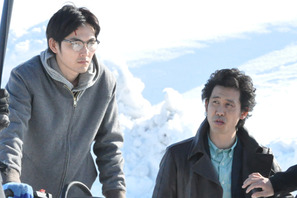 大泉洋＆松田龍平の探偵コンビの壮絶アクションシーンの撮影現場に潜入！ 画像