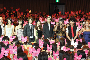 向井理、北川景子ら登場に2,000人絶叫！　“振り回す男”にキャスト陣の賛否は…？ 画像