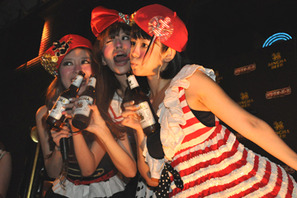 あやまんJAPAN　映画イベントでも放送禁止用語連発　ジェットコースターも炸裂！ 画像