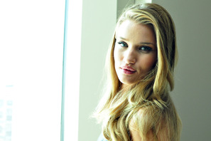 『トランスフォーマー3』新ヒロイン、ロージーが魅惑の“初体験”と野心を告白 画像