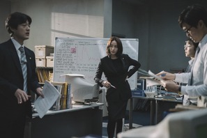 ヴァンサン・カッセル、キム・ヘスの演技に「常に驚かされた」『国家が破産する日』 画像