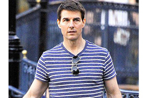 トム・クルーズ、新作の撮影現場で重症を負ったクルーにプライベートジェットを提供 画像