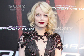 エマ・ストーン、『幸せへのキセキ』C・クロウ監督の新作ロマコメに出演 画像