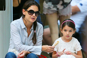 ケイティ・ホームズ、トム・クルーズと離婚後の娘との生活について語る 画像