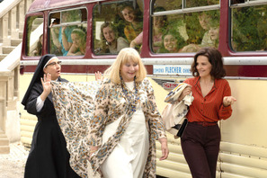 「私たちも革命を」ジュリエット・ビノシュ主演『5月の花嫁学校』予告編 画像