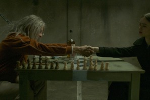 リリー・コリンズ、サイモン・ペッグ“地下に囚われた男”と出会う…『インヘリタンス』日本版予告到着 画像