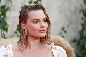 マーゴット・ロビー、インスタグラムからしばらく離れることを発表 画像