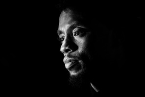チャドウィック・ボーズマン死去から1年、『ブラックパンサー』などの共演者たちが偲ぶ 画像