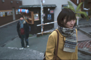 出会いのきっかけは“犬キャラ”？ 90年代の様子が詰まった『ボクたちはみんな大人になれなかった』本編映像 画像