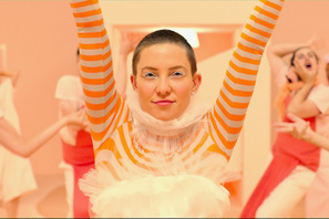 ケイト・ハドソン＆マディ・ジーグラー＆Siaが歌唱『ライフ・ウィズ・ミュージック』サントラMV公開 画像