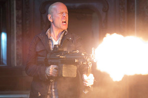 『ダイハード』ブルース・ウィリス来日を断念！　原因はセットでの火災… 画像