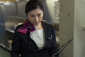 篠原涼子“敏腕プランナー”のお仕事ショット公開『ウェディング・ハイ』 画像