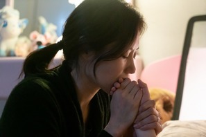 『三姉妹』ムン・ソリ“次女”新場面写真公開　『オアシス』上映会開催へ 画像