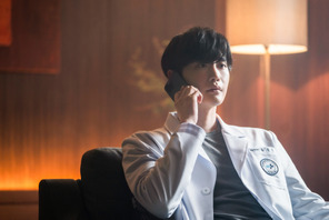 イ・ジョンソク演じる爆弾犯に「現場にいた皆が凍りついた」『デシベル』本編映像 画像