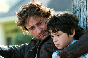 再起を図る父と息子の絆に思わず涙　『スマイル、アゲイン』予告編が解禁 画像