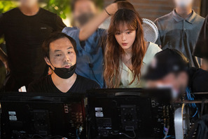 チェ・ジウ＆イ・ユミ＆ミンホらのコメント付き『ニューノーマル』メイキング映像 画像