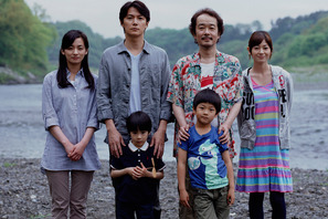 “父”福山雅治、尾野真千子らと“家族総出”でカンヌに挑む！ 画像
