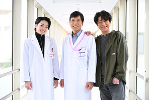 西畑大吾＆及川光博が初参加　勝村政信主演「ドクターY～外科医・加地秀樹～」3年ぶり新作放送 画像