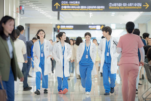 「賢い医師生活」スピンオフ、コ・ユンジョン主演「いつかは賢いレジデント生活」予告編公開 画像