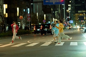 広瀬すず＆杉咲花＆清原果耶、夜の東京を駆け抜ける『片思い世界』映像公開 画像