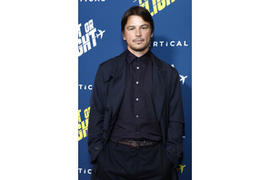 ジョシュ・ハートネット、パトカーとの衝突事故で病院へ搬送 軽傷ですでに撮影に復帰 画像