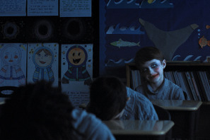 謎がさらに深まる場面写真が到着！ 世界興収389億円超え考察ミステリー『WEAPONS／ウェポンズ』 画像