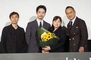 観客からのラブコール「心、ふるえました！」に坂口健太郎＆渡辺謙が思わず笑顔 画像