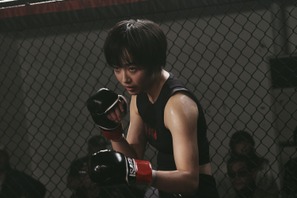 森田望智、全力で取り組んだ「だるまさんがころんだ」からプロも絶賛する「格闘技」まで『ナイトフラワー』メイキング映像 画像