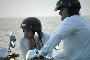 気のおけない友人たちと癒しの時間を過ごす、休養中のオーウェン・ウィルソン 画像