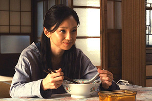 【特別映像】永作博美もほっこり、『四十九日のレシピ』の“まかないレシピ” 画像