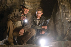 復活したインディアナ・ジョーンズが、古代ピラミッドを連れて東京の街をジャック！ 画像