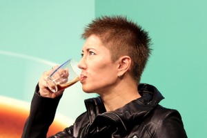 GACKT、フランス人に憧れ「コーヒー飲めるように毎日練習した」 画像